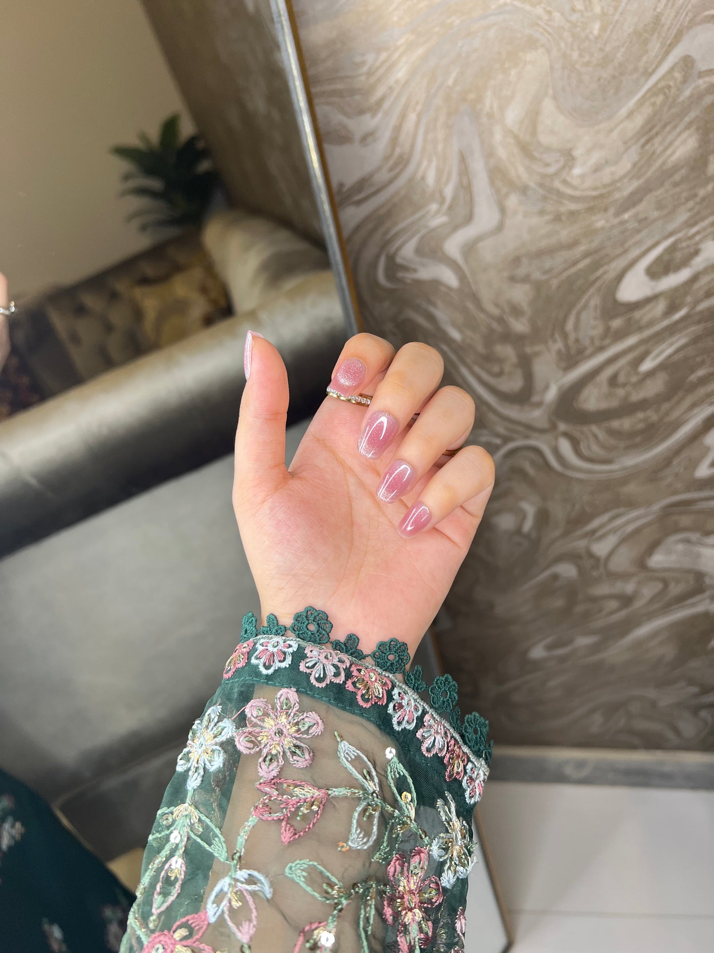 Pink Galaxy Cat Eye (Length - Short) 🩷✨ 24 pcs nails in one pack - with FREE KIT