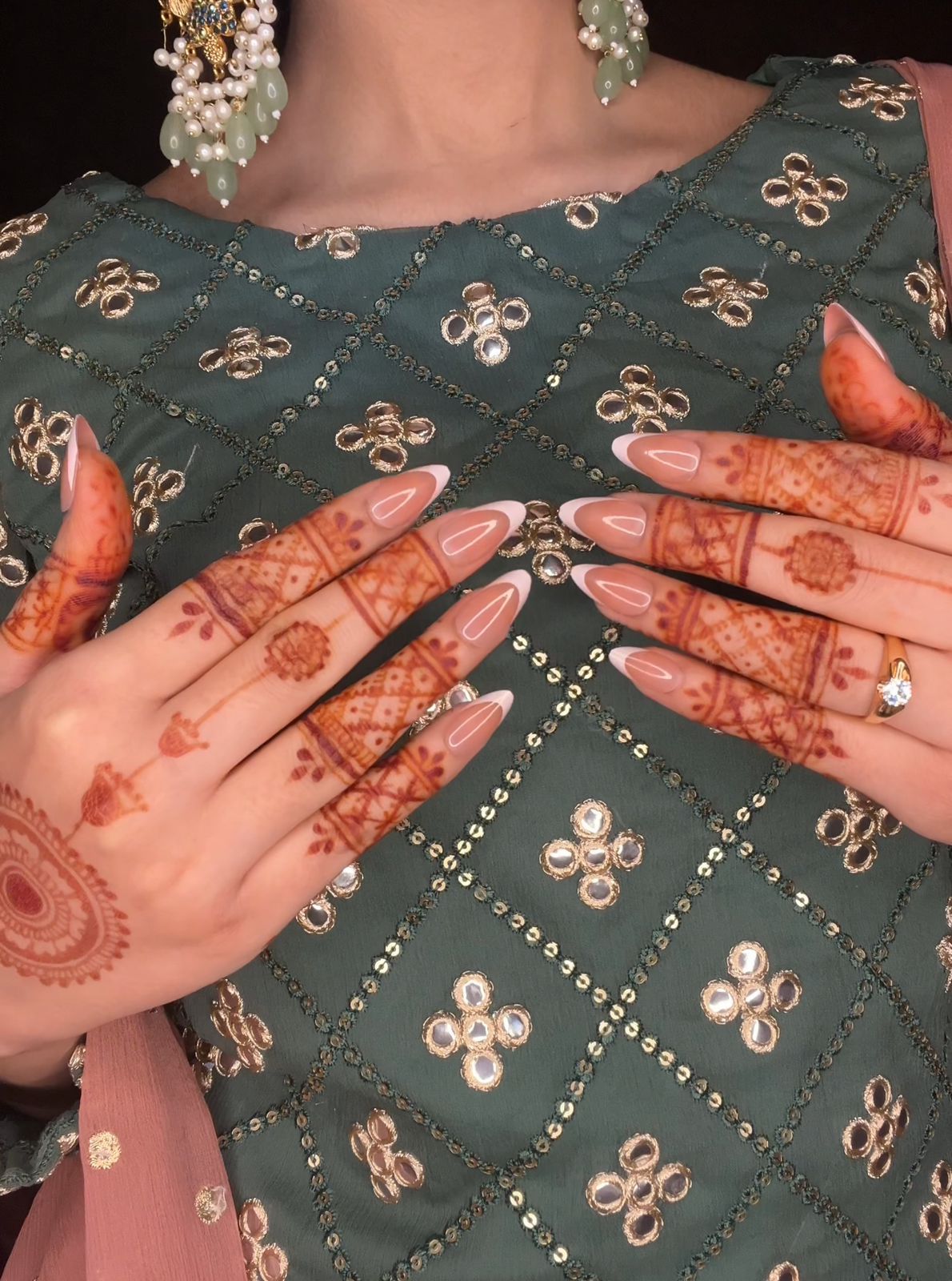 Almond French Nails (Natural Looking) - 24 pcs nails in one pack - with FREE KIT