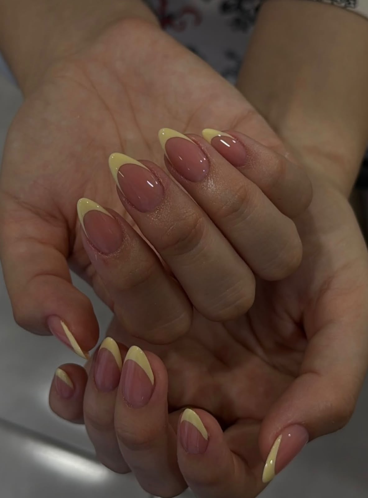 Buttercream Milky Nails💛