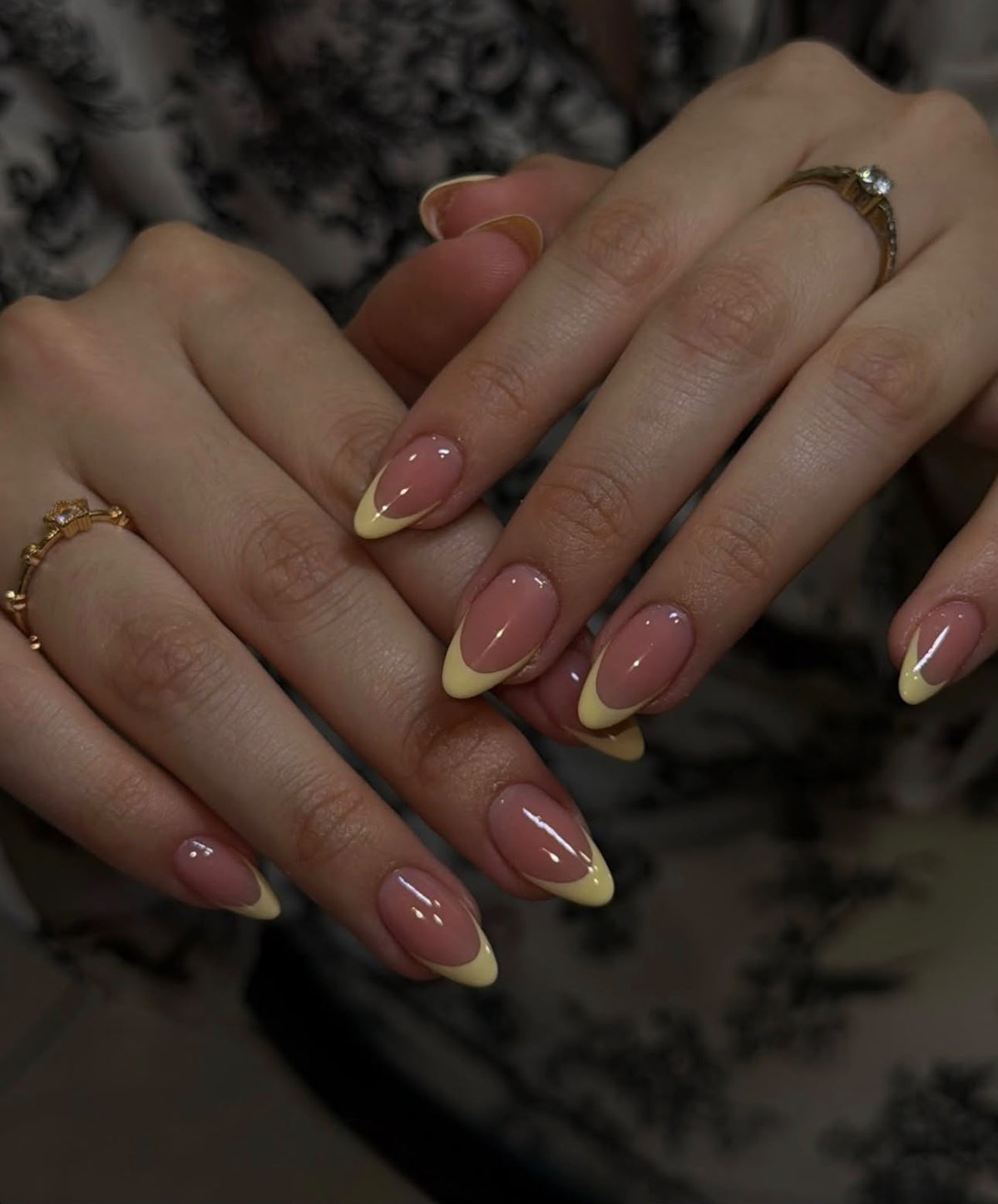 Buttercream Milky Nails💛